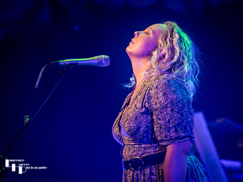 Chantel McGregor on vocals