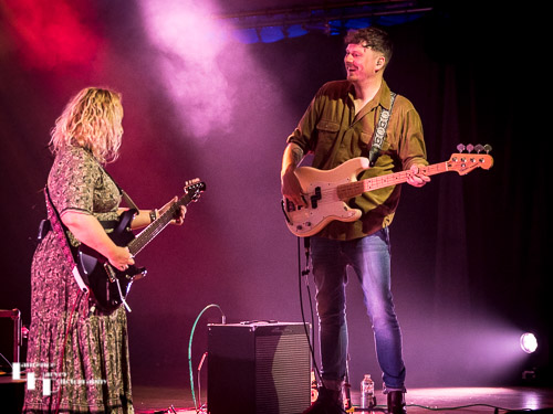 Chantel McGregor on vocals & guitar, Jake Dickens on bass