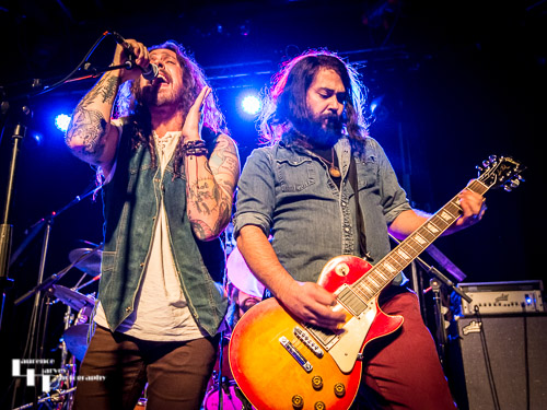 Chris Medhurst on vocals & Ross Citrullo on guitar