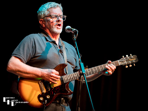 Hugh Gregory on guitar & vocals