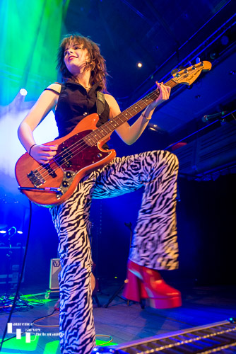 Mollie McGinn on vocals & bass
