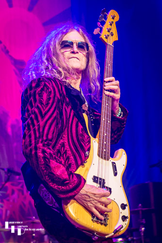 Glenn Hughes on vocals & bass