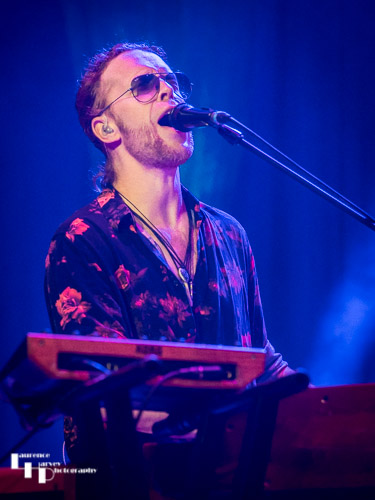 Bob Fridzema on keys & vocals