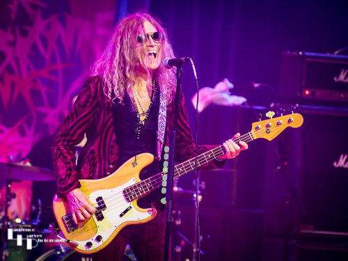 Glenn Hughes on vocals & bass