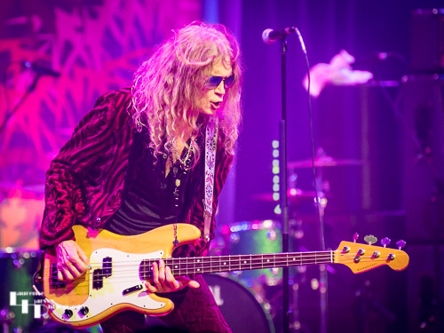 Glenn Hughes on vocals & bass
