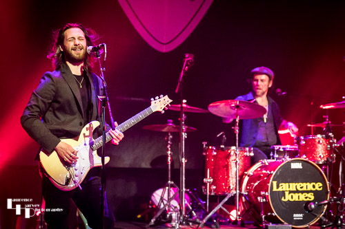 Laurence Jones on guitar & vocals, Ash Sheehan on drums