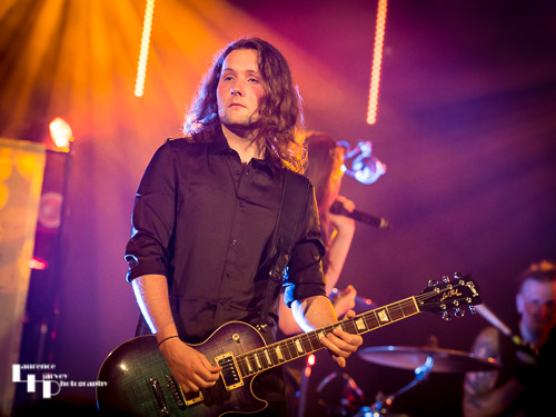 Mason Hill - James Bird on guitar