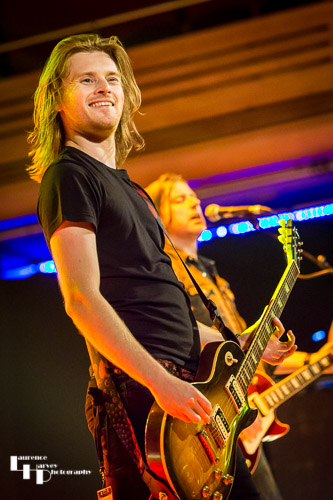 Scarlet Rebels - Chris Jones on guitar