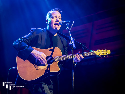 Jim Kirkpatrick on acoustic guitar & vocals