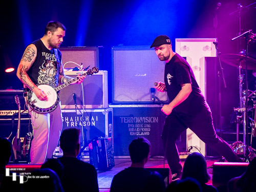 Sam Christie on vocals, Tom Hardy on banjo