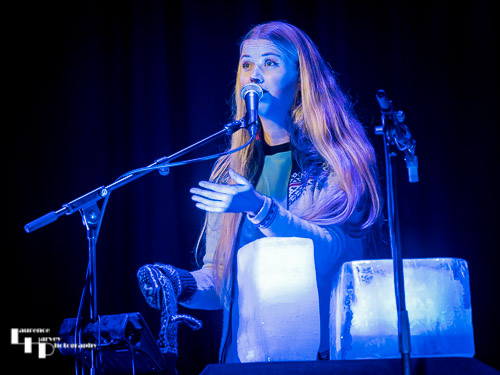 Amalie Holt Kleive on vocals & ice percussion
