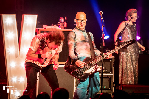Tony Wright on vocals, Leigh Marklew on bass