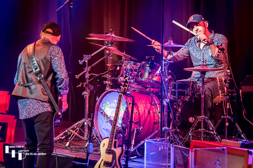Bob Skeat on bass & Mike Truscott on drums