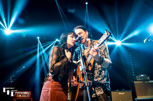 Grace Bond on vocals, Aaron Bond on guitar & vocals