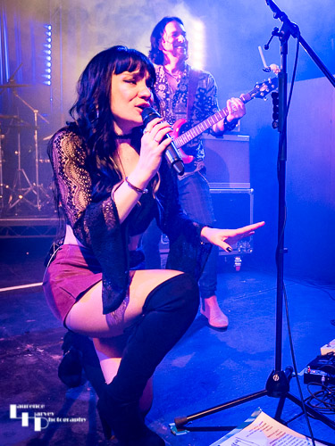 Grace Bond on vocals