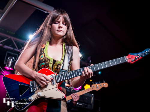 Arielle on vocals & guitar