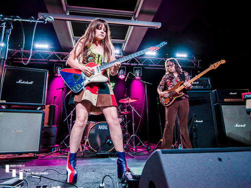 Arielle on vocals & guitar, Devin North on bass