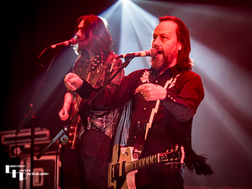 Black Spiders: Pete 'Spider' Spiby on vocals & guitar