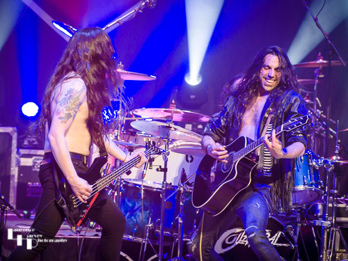 Angelo Tristan on vocals & guitar, Jack Bentley-Smith on bass