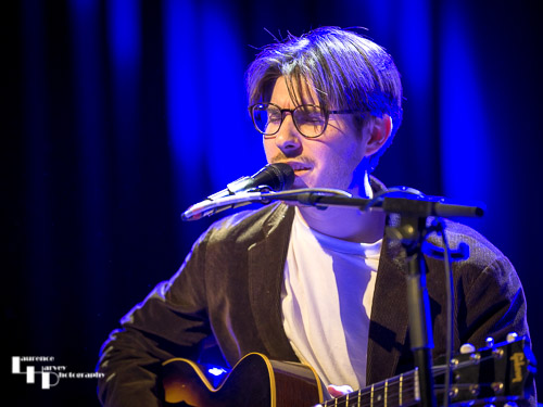 Connor Selby on vocals & guitar