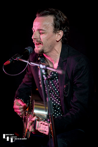 Joel Fisk on vocals & guitar