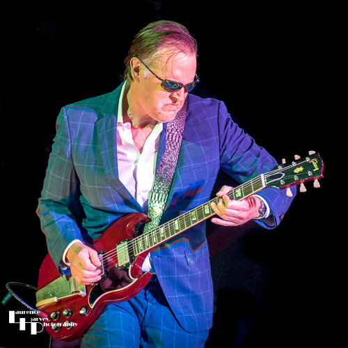 Joe Bonamassa on vocals & guitar