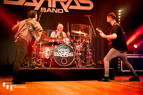 Frazer Kerslake on bass, Billy Hammett on drums