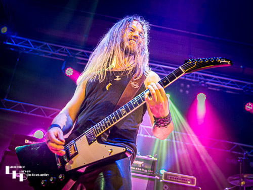 Loz Campbell Band: guitarist