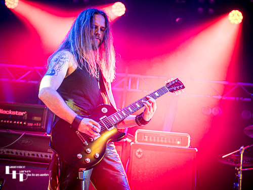 Loz Campbell Band: guitarist