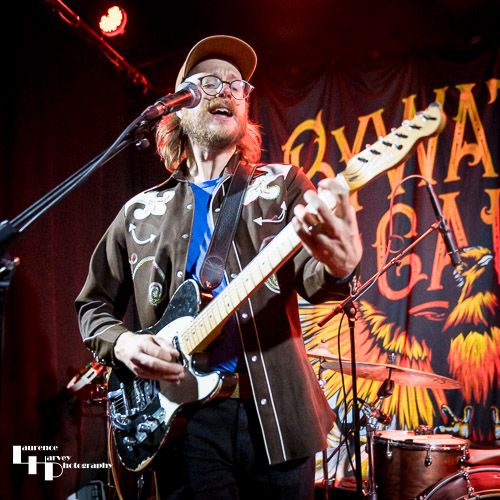 Thomas Dibb on vocals & guitar