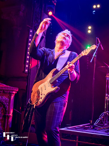 Philip Sayce on vocals & guitar