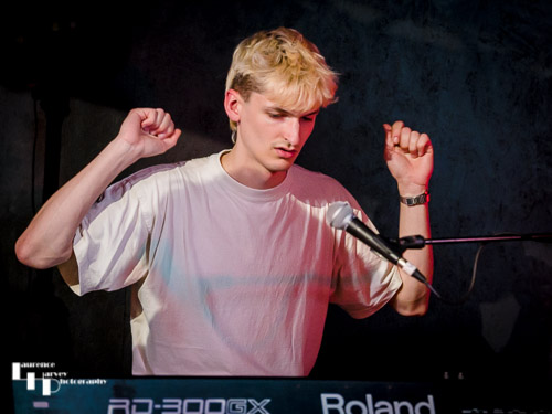 Karl Manthey on keys