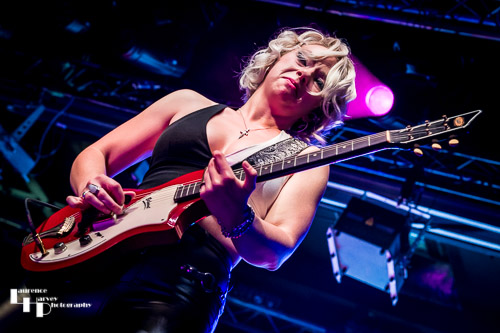 Samantha Fish on vocals & guitar