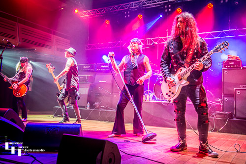 Takeaway Thieves on stage at The Apex