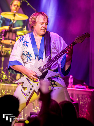 'Bjorn' (Julian Dodd) on guitar