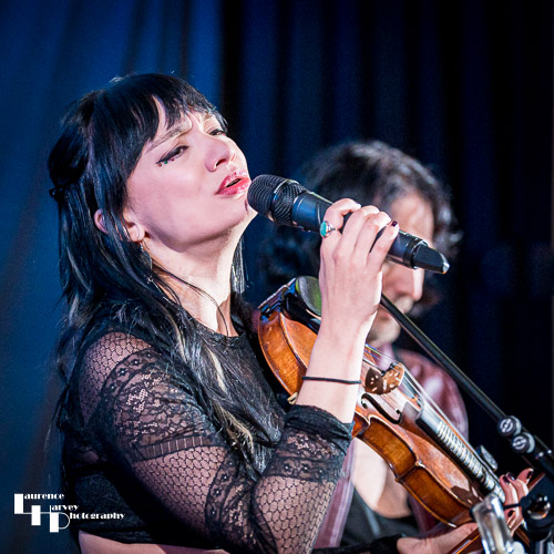 Grace Bond on fiddle & vocals