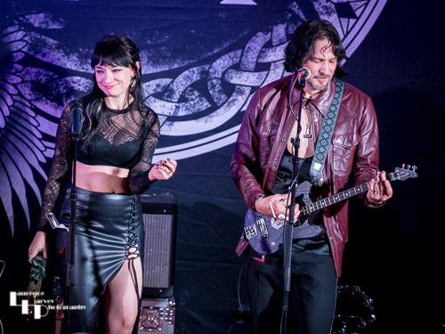 Grace Bond on vocals, Aaron Bond on guitar & vocals