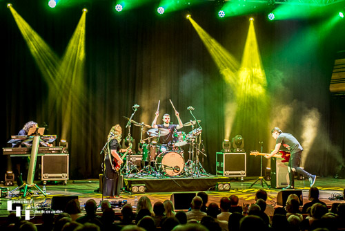 Chantel McGregor & her band on stage at The Apex