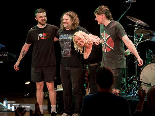 Chantel McGregor & her band take their final bows at The Apex