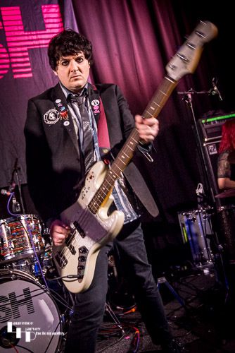 Simon Drowner on bass