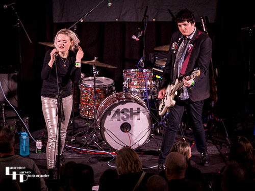 Jo Bevan on vocals, Simon Drowner on bass