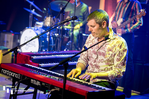 Jonny Henderson on keys