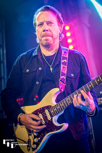 Jim Kirkpatrick on guitar