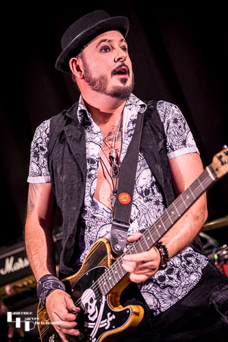 Byron 'Beej' Garbett on guitar