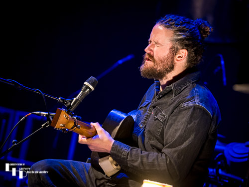 James Dixon on vocals & guitar