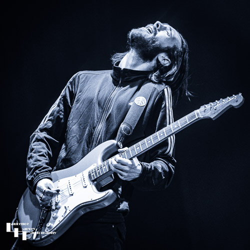 Laurence Jones on guitar & vocals