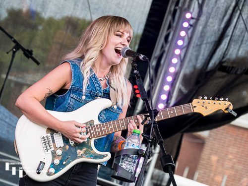 Lianne Kaye on vocals & guitar