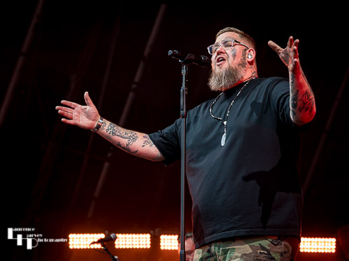 Rag 'n' Bone Man (aka Rory Graham) on vocals