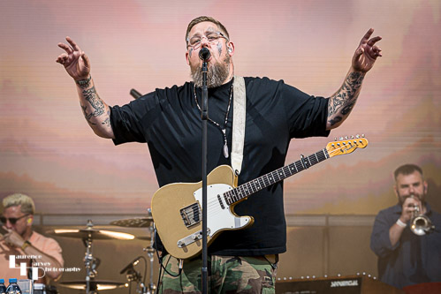 Rag 'n' Bone Man (aka Rory Graham) on vocals