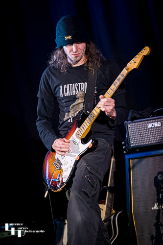 David Simpson on vocals & guitar